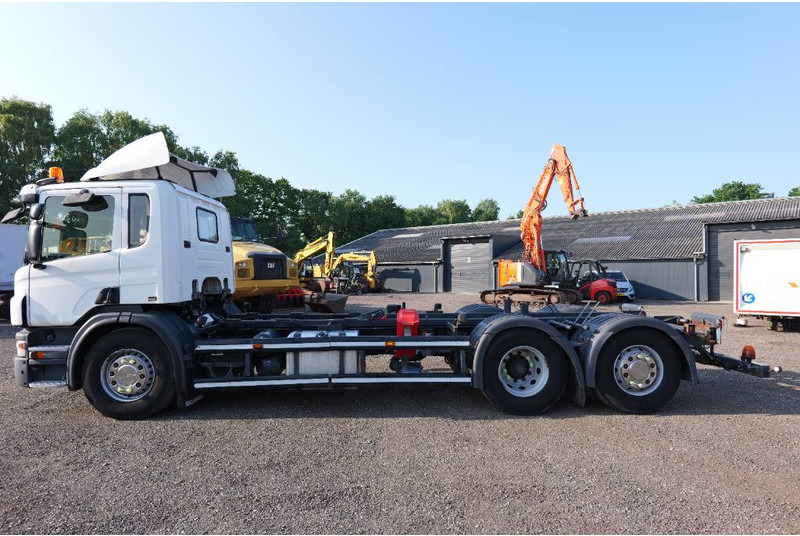 Грузовик-шасси Scania P 230 Euro 5 6x2*4 TOP!! Retarder right hand steer: фото 17