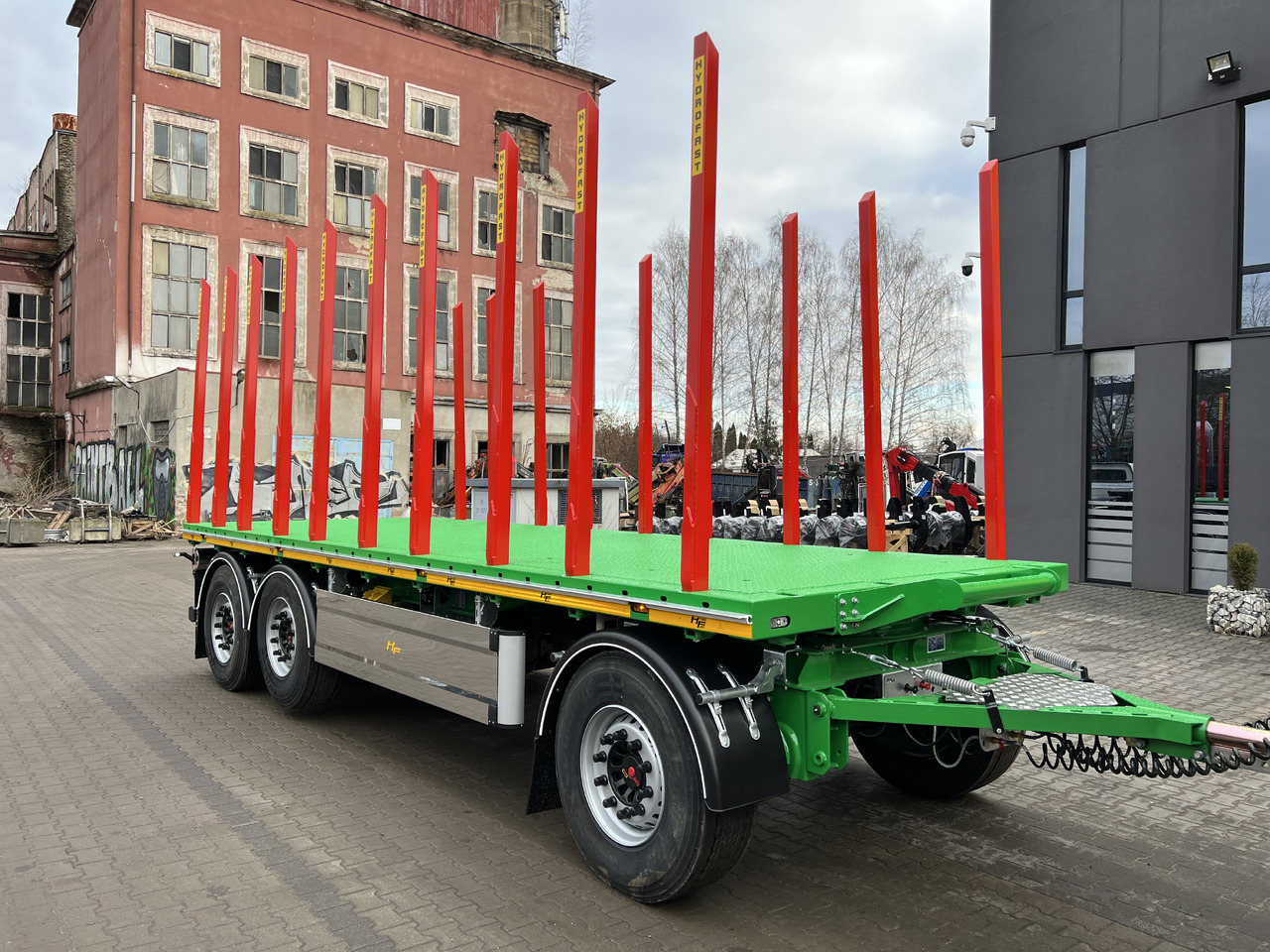Hydrofast Przyczepa platforma 3 osiowa do przewozu drewna / 3-axle platform trailer for timber transport - Прицеп бортовой/ Платформа: фото 1 Hydrofast Przyczepa platforma 3 osiowa do przewozu drewna / 3-axle platform trailer for timber transport - Прицеп бортовой/ Платформа: фото 1