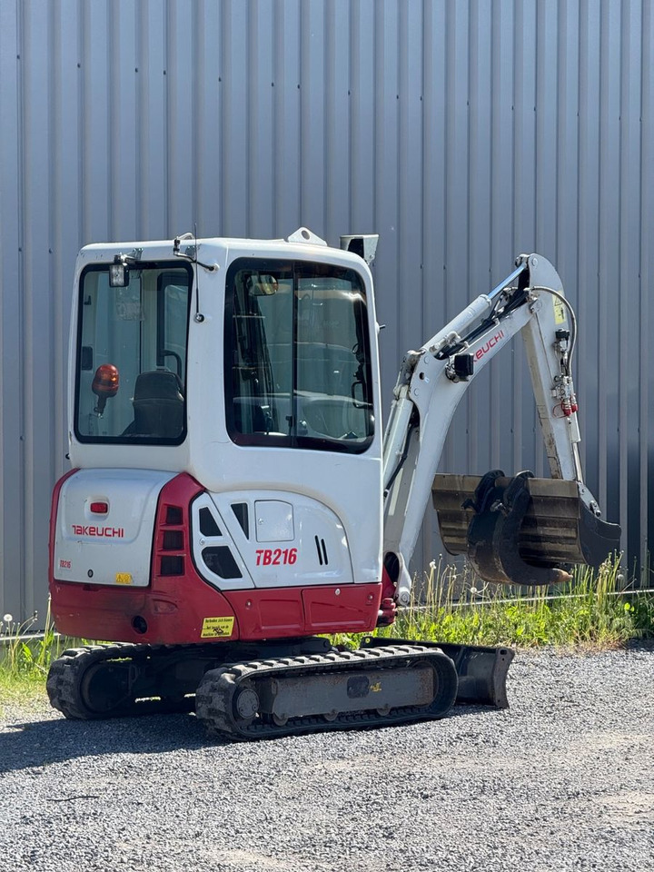 Takeuchi TB216 - Мини-экскаватор: фото 3 Takeuchi TB216 - Мини-экскаватор: фото 3