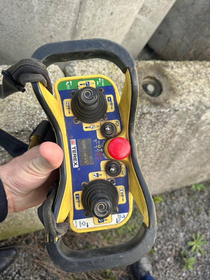 Terex COMEDIL CTT162-8 RADIO FUNK+LIFT GEDATOP ZUSTAND - Башенный кран: фото 4 Terex COMEDIL CTT162-8 RADIO FUNK+LIFT GEDATOP ZUSTAND - Башенный кран: фото 4