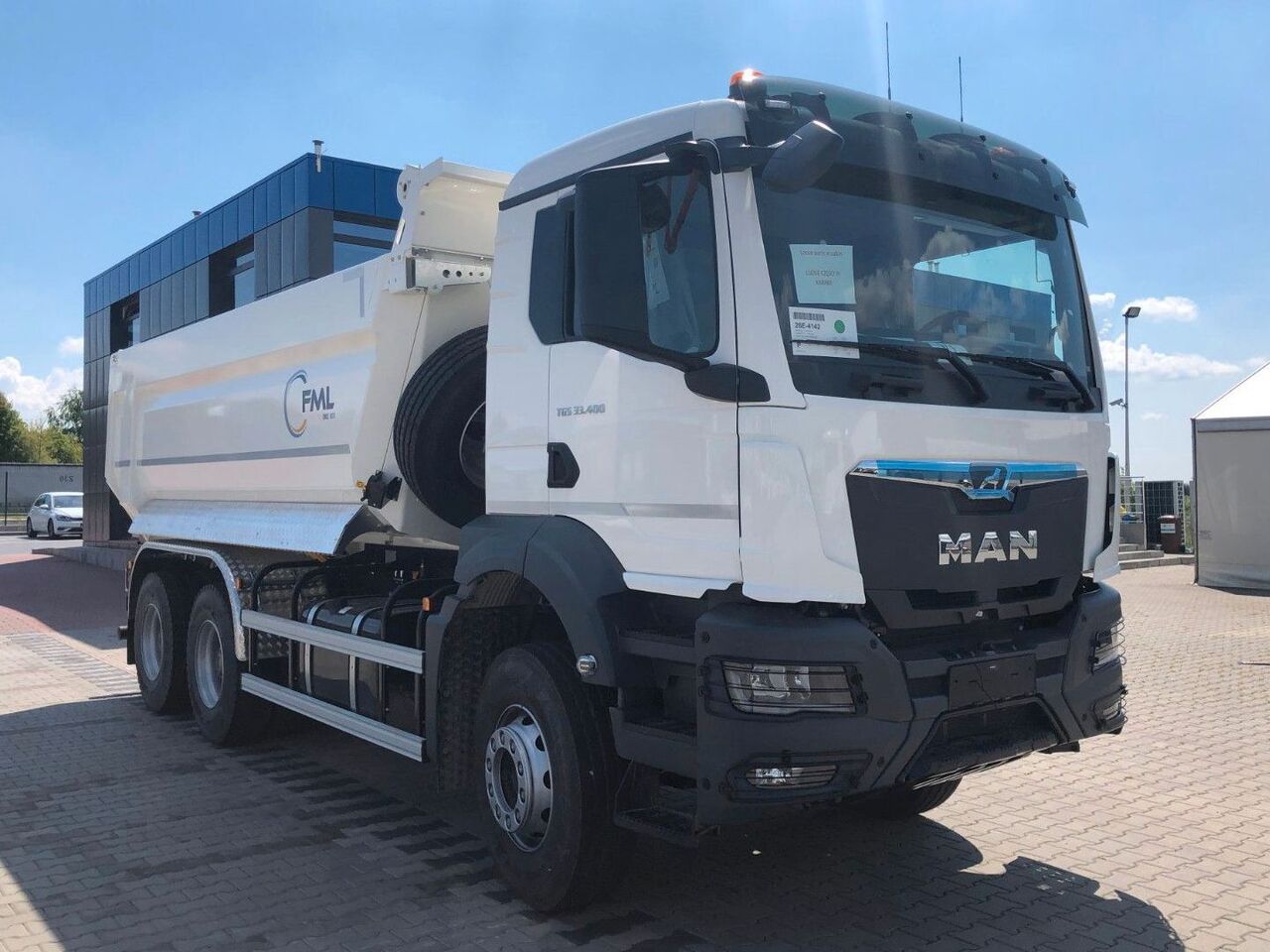 MAN TGS 33.400 - 6X4 - 16 M3 TIPPER - EURO2 - Самосвал: фото 1 MAN TGS 33.400 - 6X4 - 16 M3 TIPPER - EURO2 - Самосвал: фото 1