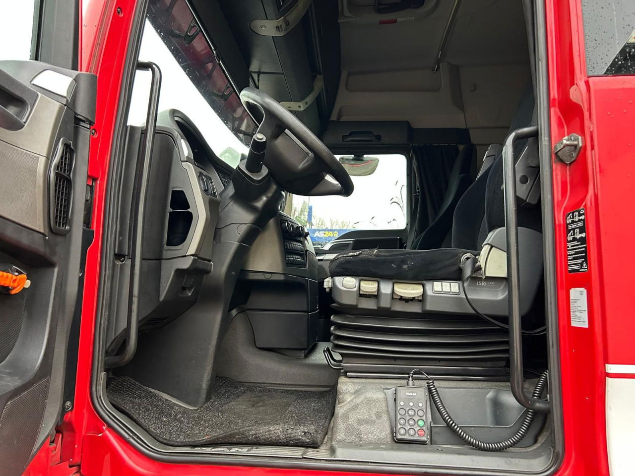 MAN TGX 18.440 Euro 5 / 2011 / 440pk - Тягач: фото 4 MAN TGX 18.440 Euro 5 / 2011 / 440pk - Тягач: фото 4
