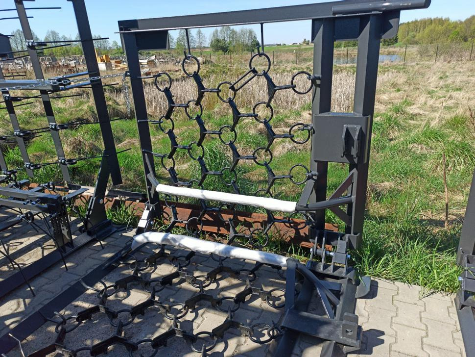 METAL-TECHNIK Wiesenegge / Meadow harrow / Herse de prairie / Strigliatrice / Полевая волокуша / Włóka łąkowa 8 m - Луговая борона: фото 4 METAL-TECHNIK Wiesenegge / Meadow harrow / Herse de prairie / Strigliatrice / Полевая волокуша / Włóka łąkowa 8 m - Луговая борона: фото 4