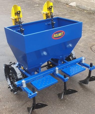 ROLMET Kartoffelpflanzmaschine / Potato planter / Planteuse de pomme de terre / Piantapatate / Sadzarka ziemniaków - Картофелесажалка: фото 3 ROLMET Kartoffelpflanzmaschine / Potato planter / Planteuse de pomme de terre / Piantapatate / Sadzarka ziemniaków - Картофелесажалка: фото 3