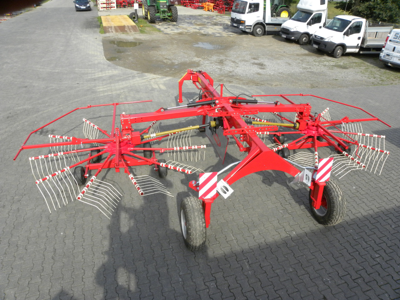 Spawex Kreiselschwader / Rake / Andaineur / Ranghinatore / Rastrillo / Роторные грабли / Zgrabiarka 7,65 m - Техника для сенозаготовки: фото 1 Spawex Kreiselschwader / Rake / Andaineur / Ranghinatore / Rastrillo / Роторные грабли / Zgrabiarka 7,65 m - Техника для сенозаготовки: фото 1