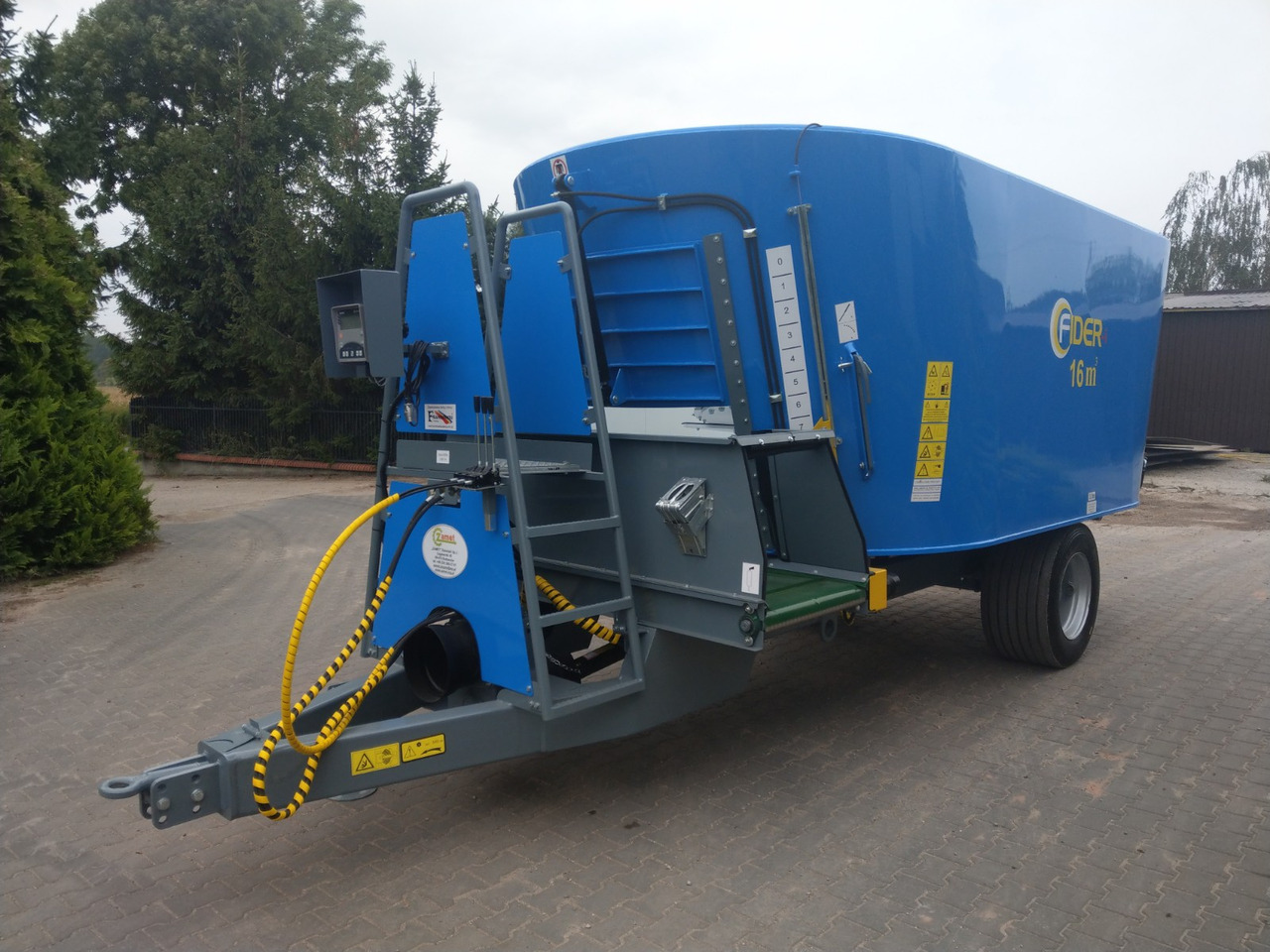 ZAMET Futtermischwagen / Feed mixer / Melangeuse / Carro miscelatore / Vagoneta de alimentación /Кормораздатчик / Wóz paszowy 16 m3 - Кормораздатчик: фото 1 ZAMET Futtermischwagen / Feed mixer / Melangeuse / Carro miscelatore / Vagoneta de alimentación /Кормораздатчик / Wóz paszowy 16 m3 - Кормораздатчик: фото 1
