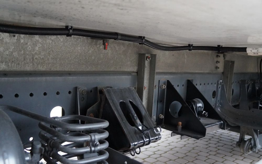 Mercedes-Benz ATEGO 1318 EURO 5 RAMA DO ZABUDOWY MANUAL 1322 - Грузовик-шасси: фото 4 Mercedes-Benz ATEGO 1318 EURO 5 RAMA DO ZABUDOWY MANUAL 1322 - Грузовик-шасси: фото 4