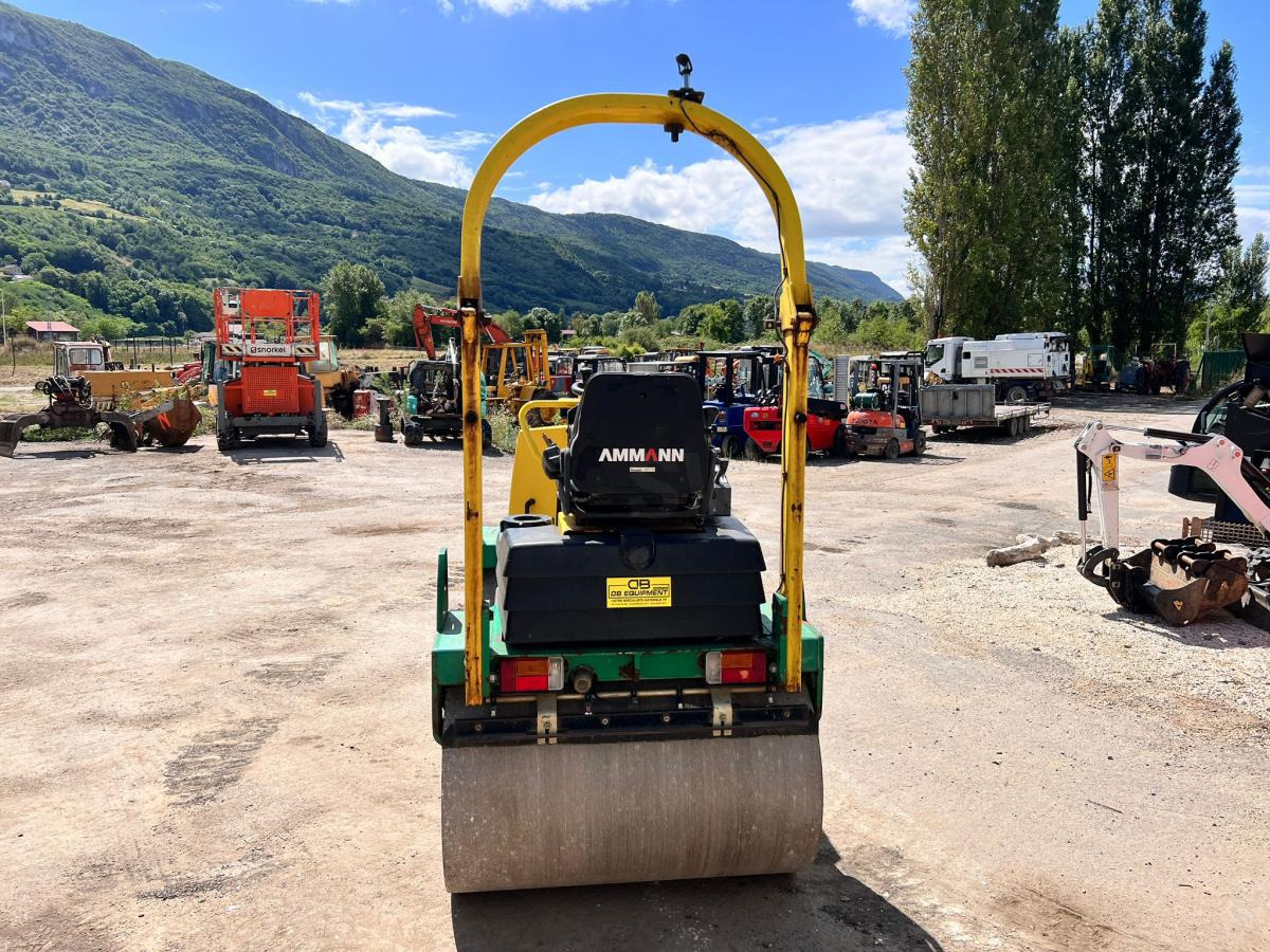 Ammann COMPACTEUR AV26-2 ROULEAU TANDEM VIBRANT ARTICULÉ - Каток тротуарный: фото 2 Ammann COMPACTEUR AV26-2 ROULEAU TANDEM VIBRANT ARTICULÉ - Каток тротуарный: фото 2