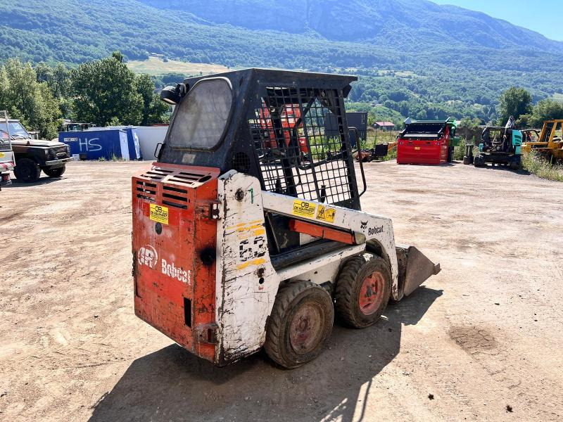 Bobcat 463 - Мини-погрузчик с бортовым поворотом: фото 4 Bobcat 463 - Мини-погрузчик с бортовым поворотом: фото 4