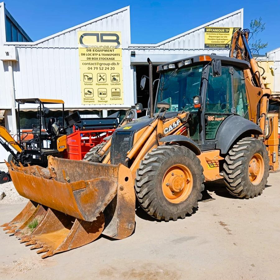 Экскаватор-погрузчик Case 695SR 4PS: фото 1