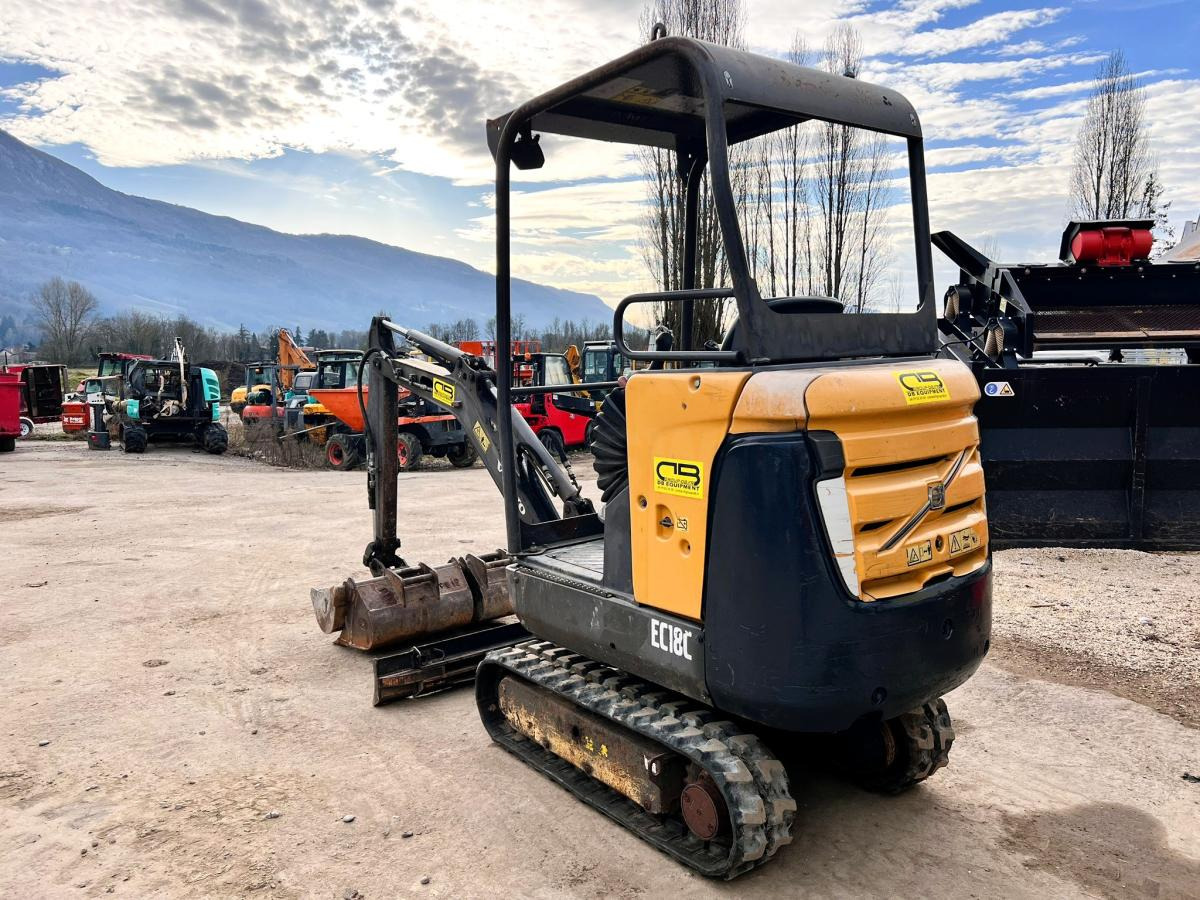 Volvo EC18C Mini pelle 1,8T - Мини-экскаватор: фото 3 Volvo EC18C Mini pelle 1,8T - Мини-экскаватор: фото 3