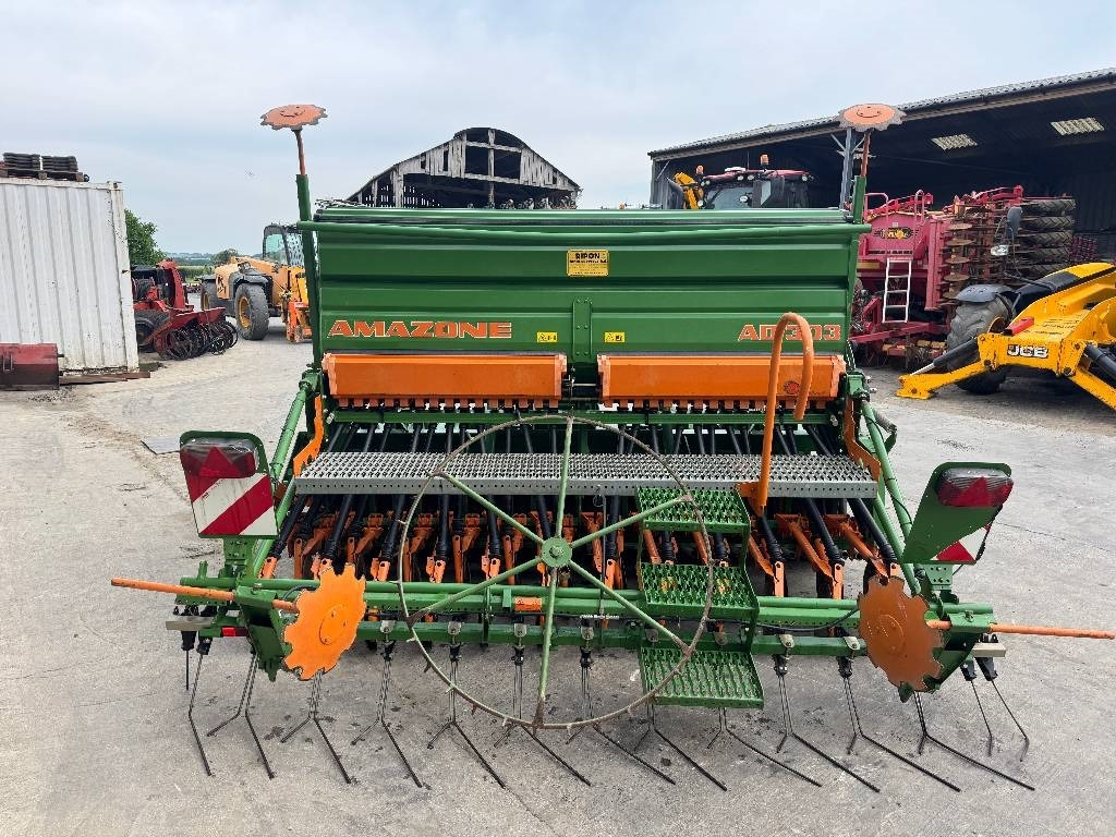 Amazone KE303-170 c/w AD303 Super Box Drill - Посевной комплекс: фото 5 Amazone KE303-170 c/w AD303 Super Box Drill - Посевной комплекс: фото 5