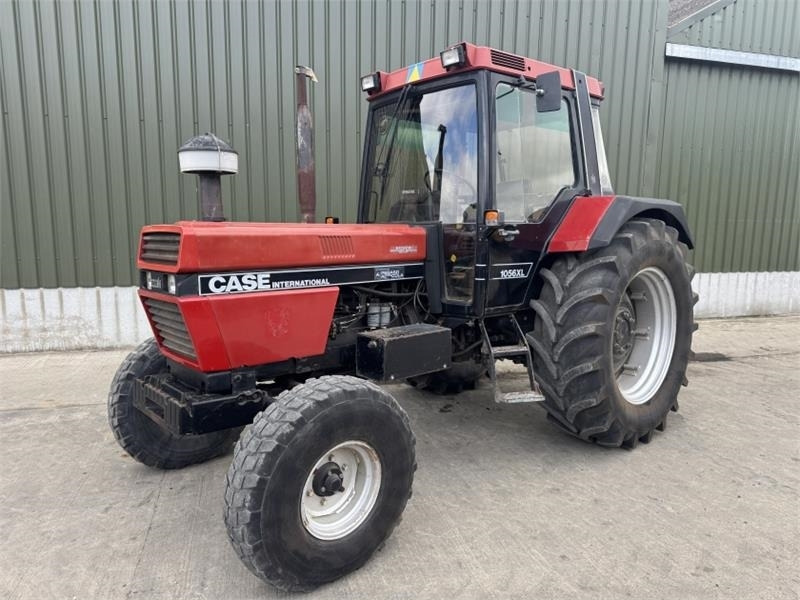 Case IH International Case International 1056XL 2WD - Трактор: фото 3 Case IH International Case International 1056XL 2WD - Трактор: фото 3