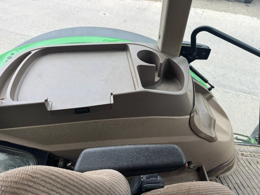 Трактор John Deere 5100 R: фото 21