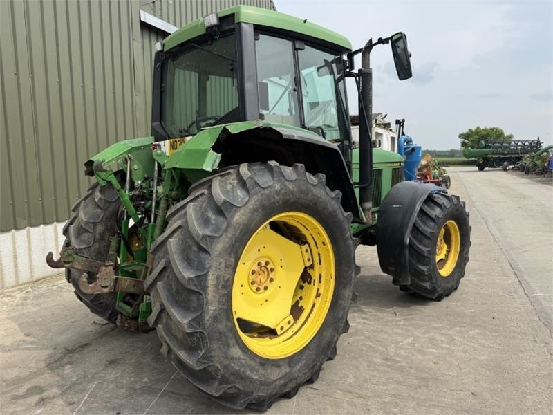 John Deere 6800 - Трактор: фото 4 John Deere 6800 - Трактор: фото 4