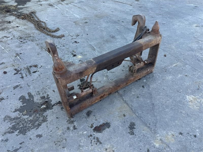 Kramer to Pin and Cone Adaptor Plate - Гусеничный экскаватор: фото 1 Kramer to Pin and Cone Adaptor Plate - Гусеничный экскаватор: фото 1