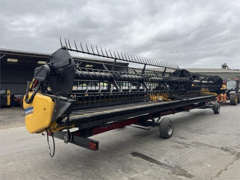 New Holland 8Z40 Draper Header - Навесное оборудование для комбайна: фото 2 New Holland 8Z40 Draper Header - Навесное оборудование для комбайна: фото 2