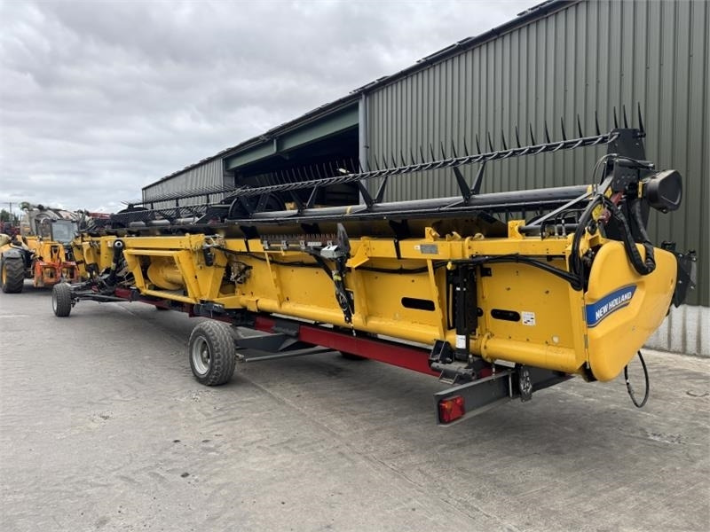 New Holland 8Z40 Draper Header - Навесное оборудование для комбайна: фото 3 New Holland 8Z40 Draper Header - Навесное оборудование для комбайна: фото 3