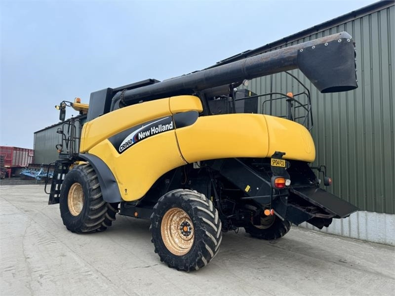 New Holland CR960 c/w 24ft Header **Video Below** - Навесное оборудование для комбайна: фото 4 New Holland CR960 c/w 24ft Header **Video Below** - Навесное оборудование для комбайна: фото 4
