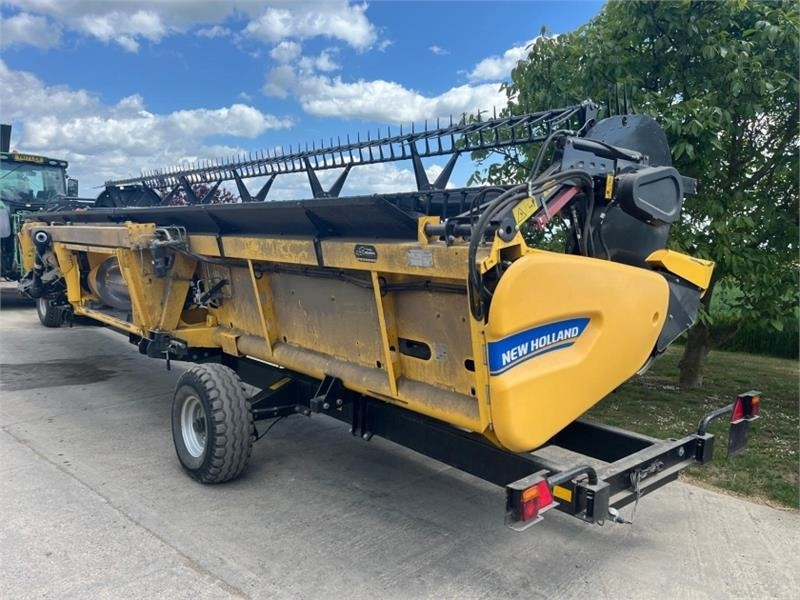 New Holland DXRN 30 Draper Header - Навесное оборудование для комбайна: фото 4 New Holland DXRN 30 Draper Header - Навесное оборудование для комбайна: фото 4