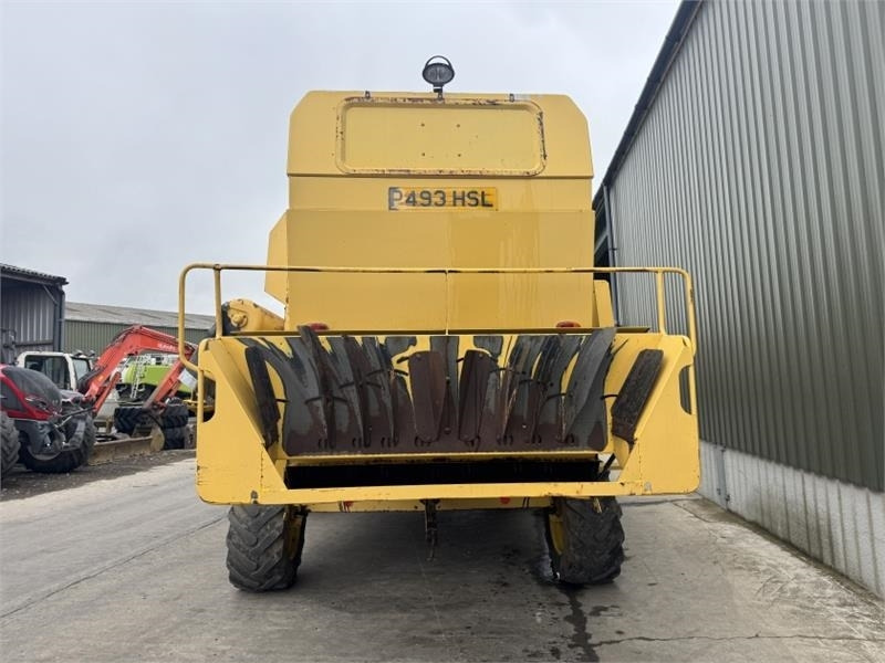 New Holland TX65 c/w 17ft Header - Навесное оборудование для комбайна: фото 5 New Holland TX65 c/w 17ft Header - Навесное оборудование для комбайна: фото 5