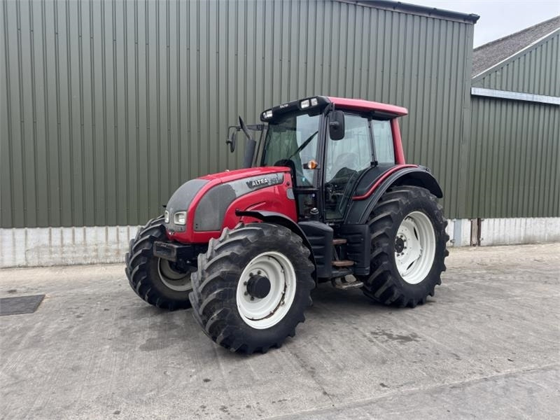 Valtra N121 Tractor - Трактор: фото 1 Valtra N121 Tractor - Трактор: фото 1