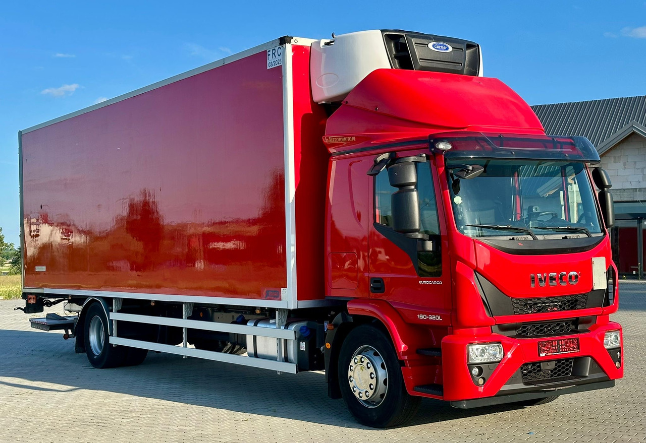 IVECO EUROCARGO 180-320 / CHŁODNIA / WINDA / 21 PALET / 8.5 M DŁUGOŚCI / CARRIER / SYPIALKA / EURO 6 - Рефрижератор: фото 2 IVECO EUROCARGO 180-320 / CHŁODNIA / WINDA / 21 PALET / 8.5 M DŁUGOŚCI / CARRIER / SYPIALKA / EURO 6 - Рефрижератор: фото 2