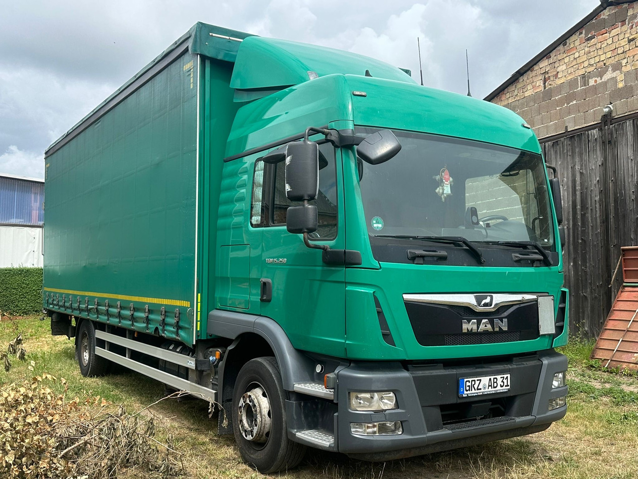 MAN TGM 12.250 / 15.250 / FIRANKA / WINDA / AUTOMAT / 18 PALET / SYPIALKA / 2017 ROK - Тентованный грузовик: фото 1 MAN TGM 12.250 / 15.250 / FIRANKA / WINDA / AUTOMAT / 18 PALET / SYPIALKA / 2017 ROK - Тентованный грузовик: фото 1