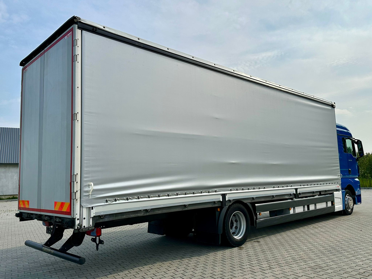 MAN TGX 18.360 / BURTO - FIRANKA / 23 PALETY / SYPIALKA / AUTOMAT / 2021 ROK / SPROWADZONY / SERWISOW - Тентованный грузовик: фото 3 MAN TGX 18.360 / BURTO - FIRANKA / 23 PALETY / SYPIALKA / AUTOMAT / 2021 ROK / SPROWADZONY / SERWISOW - Тентованный грузовик: фото 3