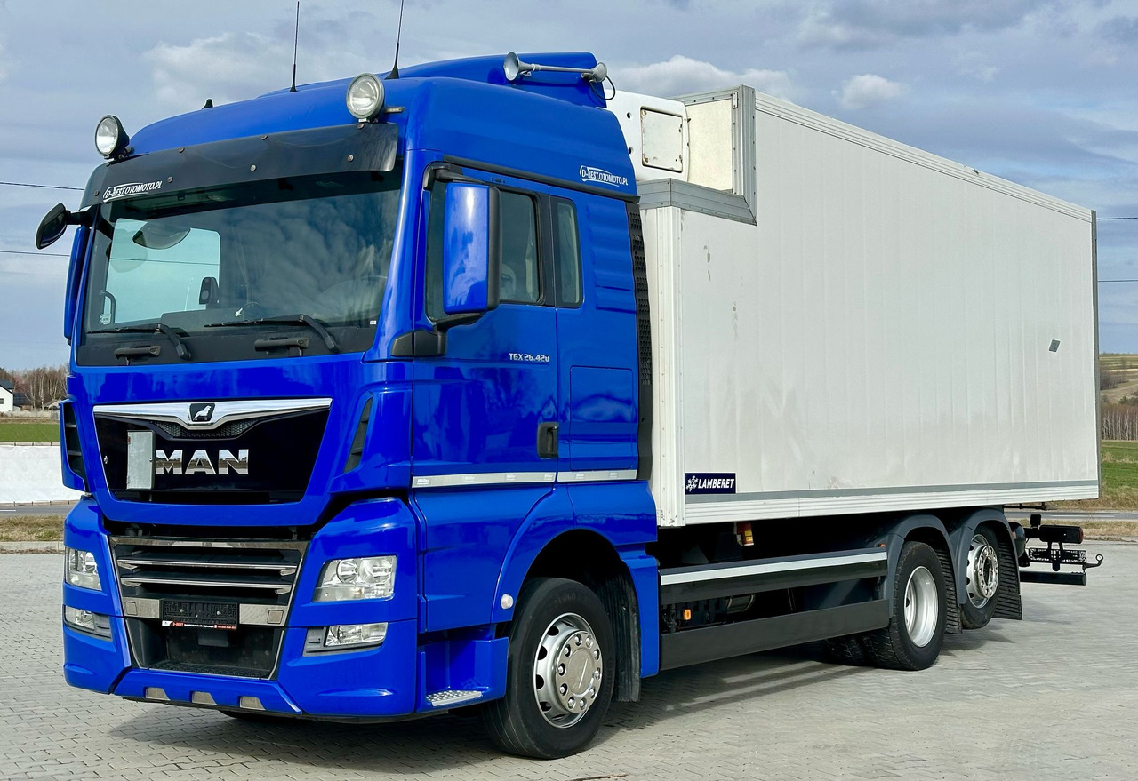 MAN TGX 26.420 / CHŁODNIA / LAMBERET / 18 EUROPALET / 6x2 / 2017 ROK / SYPIALKA - Рефрижератор: фото 2 MAN TGX 26.420 / CHŁODNIA / LAMBERET / 18 EUROPALET / 6x2 / 2017 ROK / SYPIALKA - Рефрижератор: фото 2