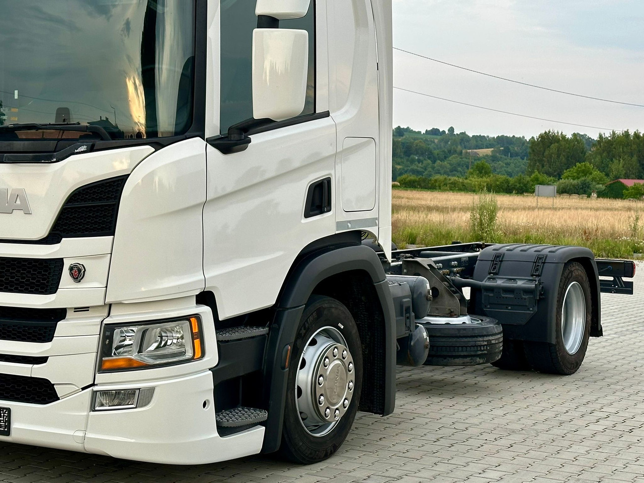 Грузовик-шасси SCANIA P220 / RAMA DO ZABUDOWY / ROZSTAW OSI 3.90 M / SILNIK 6 / WYWROTKA / BECZKA / HAKOWIEC / UTRZYMANIE DRÓG / AUTOMAT / 2019 ROK / NISKI PRZEBIEG: фото 13