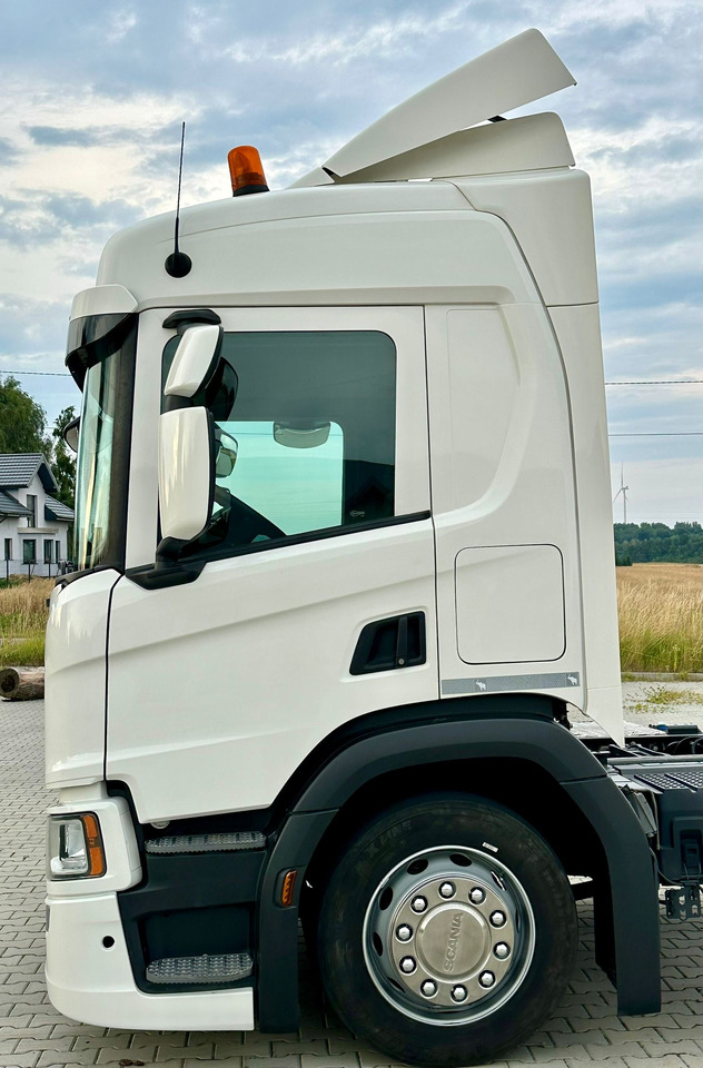 Грузовик-шасси SCANIA P220 / RAMA DO ZABUDOWY / ROZSTAW OSI 3.90 M / SILNIK 6 / WYWROTKA / BECZKA / HAKOWIEC / UTRZYMANIE DRÓG / AUTOMAT / 2019 ROK / NISKI PRZEBIEG: фото 9