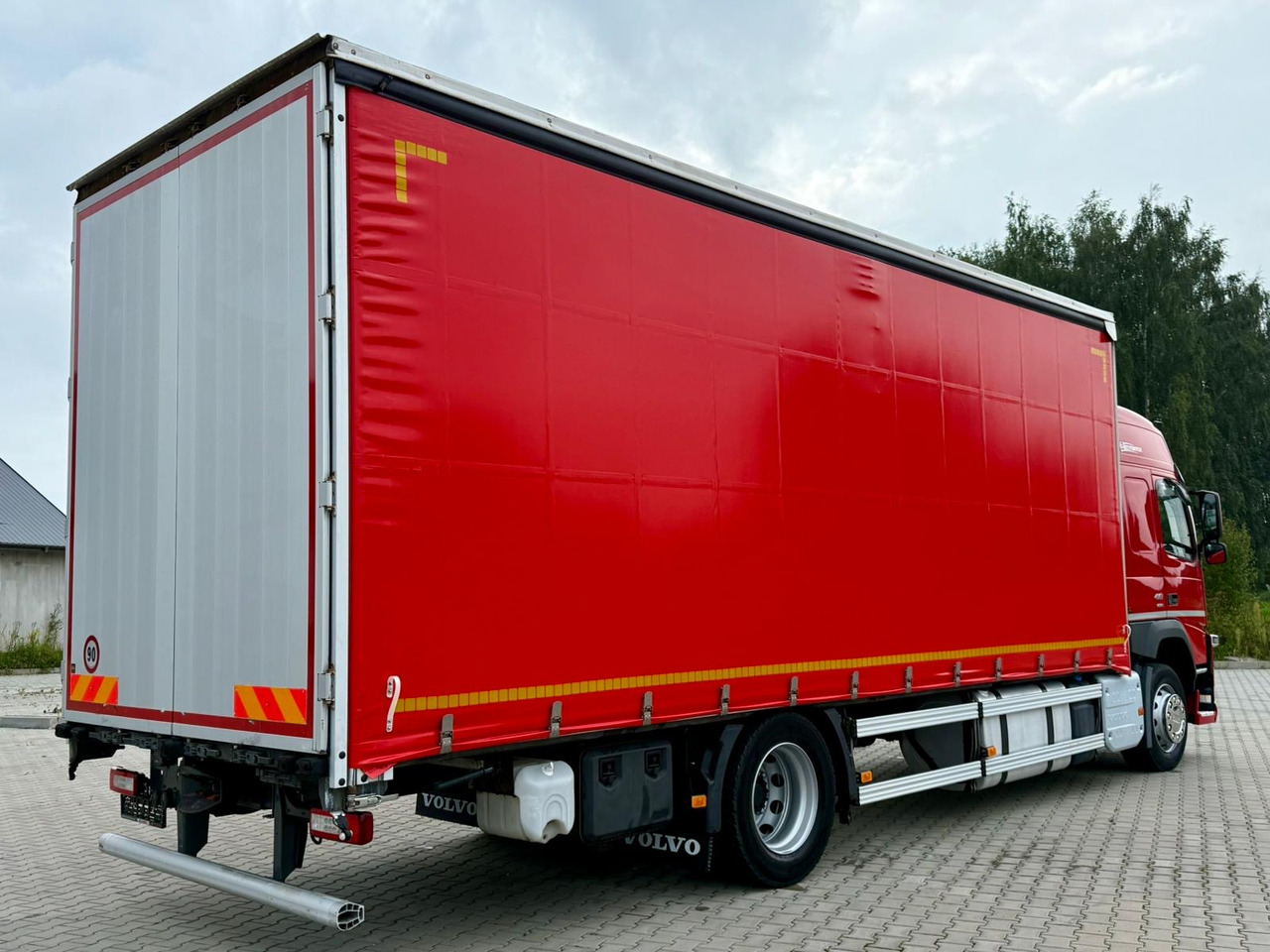 VOLVO FM 410 / FIRANKA / 18 EUROPALET / AUTOMAT / SYPIALKA / SPROWADZONE / 2017 ROK - Тентованный грузовик: фото 4 VOLVO FM 410 / FIRANKA / 18 EUROPALET / AUTOMAT / SYPIALKA / SPROWADZONE / 2017 ROK - Тентованный грузовик: фото 4