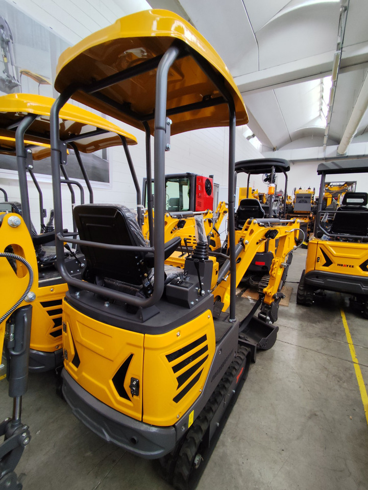 Müller Machinery Diesel Mini excavator 1.2 Tons - Müller Machinery MB 12 - SH - Мини-экскаватор: фото 3 Müller Machinery Diesel Mini excavator 1.2 Tons - Müller Machinery MB 12 - SH - Мини-экскаватор: фото 3