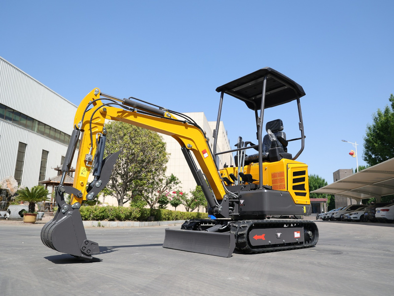 Müller Machinery Diesel Mini excavator 1.8 Ton - Mini excavator MB 18 - SH Laidong KM385B motor - Мини-экскаватор: фото 3 Müller Machinery Diesel Mini excavator 1.8 Ton - Mini excavator MB 18 - SH Laidong KM385B motor - Мини-экскаватор: фото 3