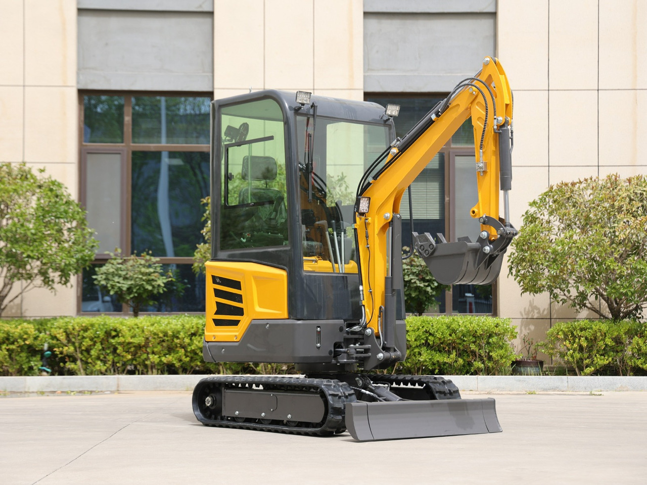 Müller Machinery Diesel Mini excavator 1.8 Ton - Müller Machinery MB 18 - KSH Laidong KB385B Motor - Мини-экскаватор: фото 3 Müller Machinery Diesel Mini excavator 1.8 Ton - Müller Machinery MB 18 - KSH Laidong KB385B Motor - Мини-экскаватор: фото 3
