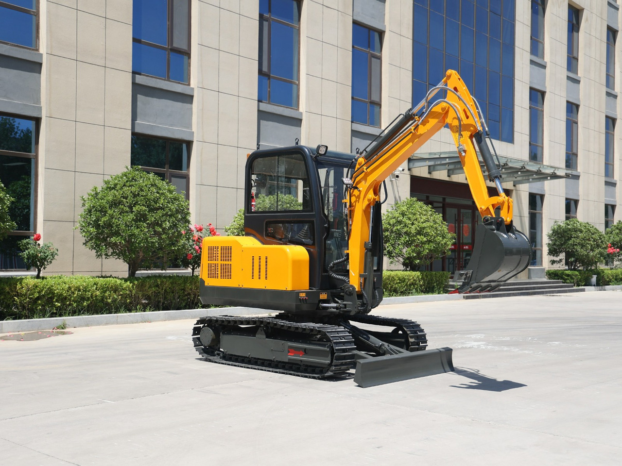 Müller Machinery Diesel Mini excavator 4 ton - Müller Machinery MB 40 - VKSH Xinchai 4D32 Series Motor - Мини-экскаватор: фото 3 Müller Machinery Diesel Mini excavator 4 ton - Müller Machinery MB 40 - VKSH Xinchai 4D32 Series Motor - Мини-экскаватор: фото 3