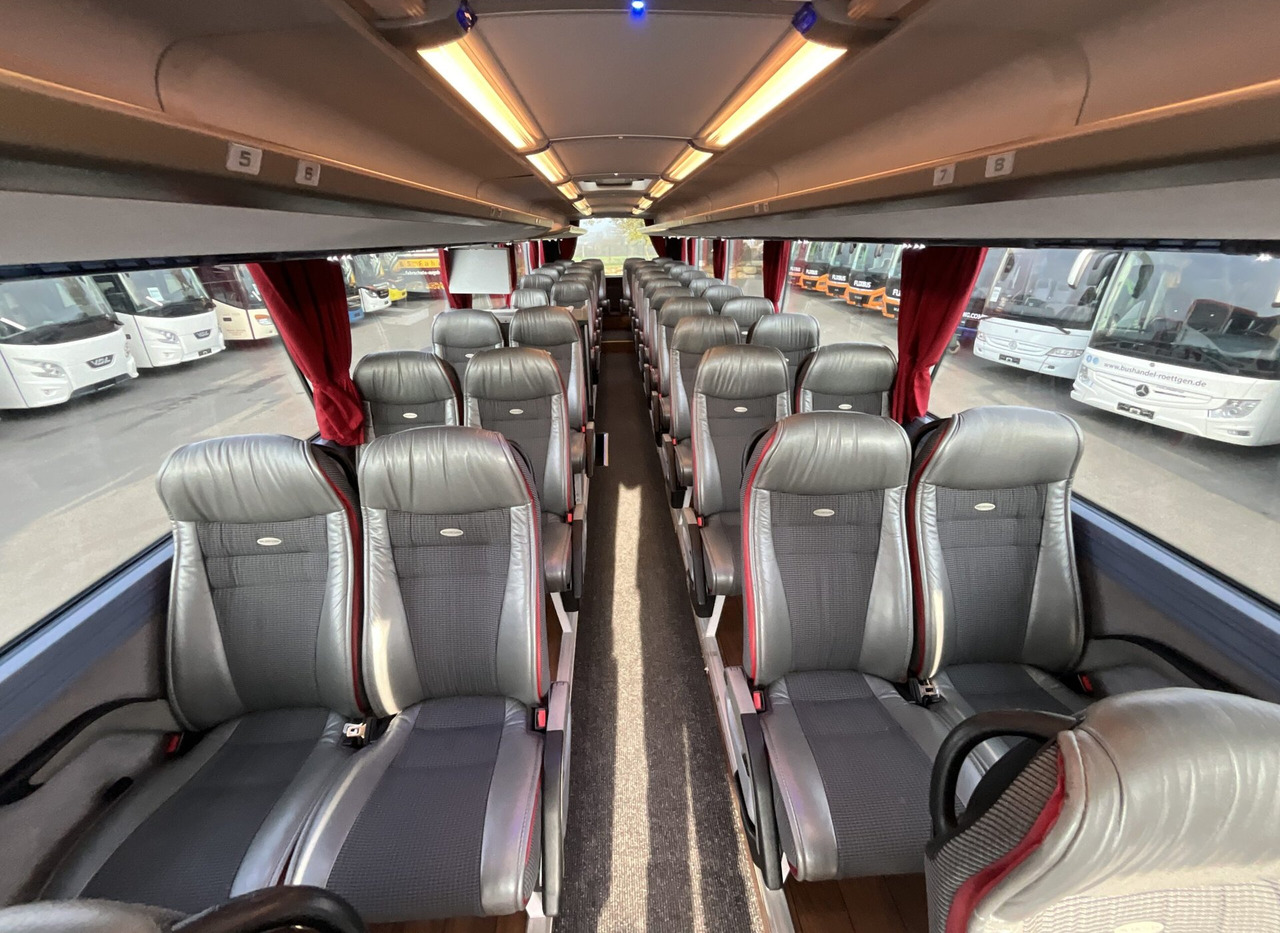 Туристический автобус Neoplan Cityliner: фото 12