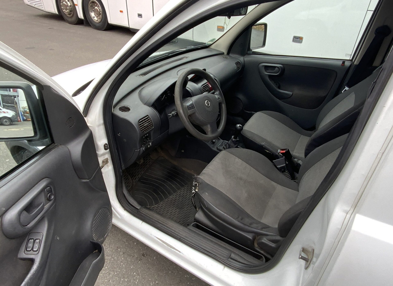 Легковой автомобиль Opel Combo-C-Van: фото 6