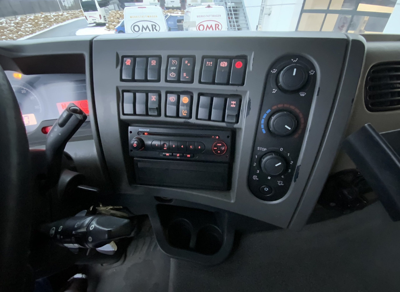 Самосвал Renault Premium 460.32 8x4 Dxi: фото 20 Самосвал Renault Premium 460.32 8x4 Dxi: фото 20