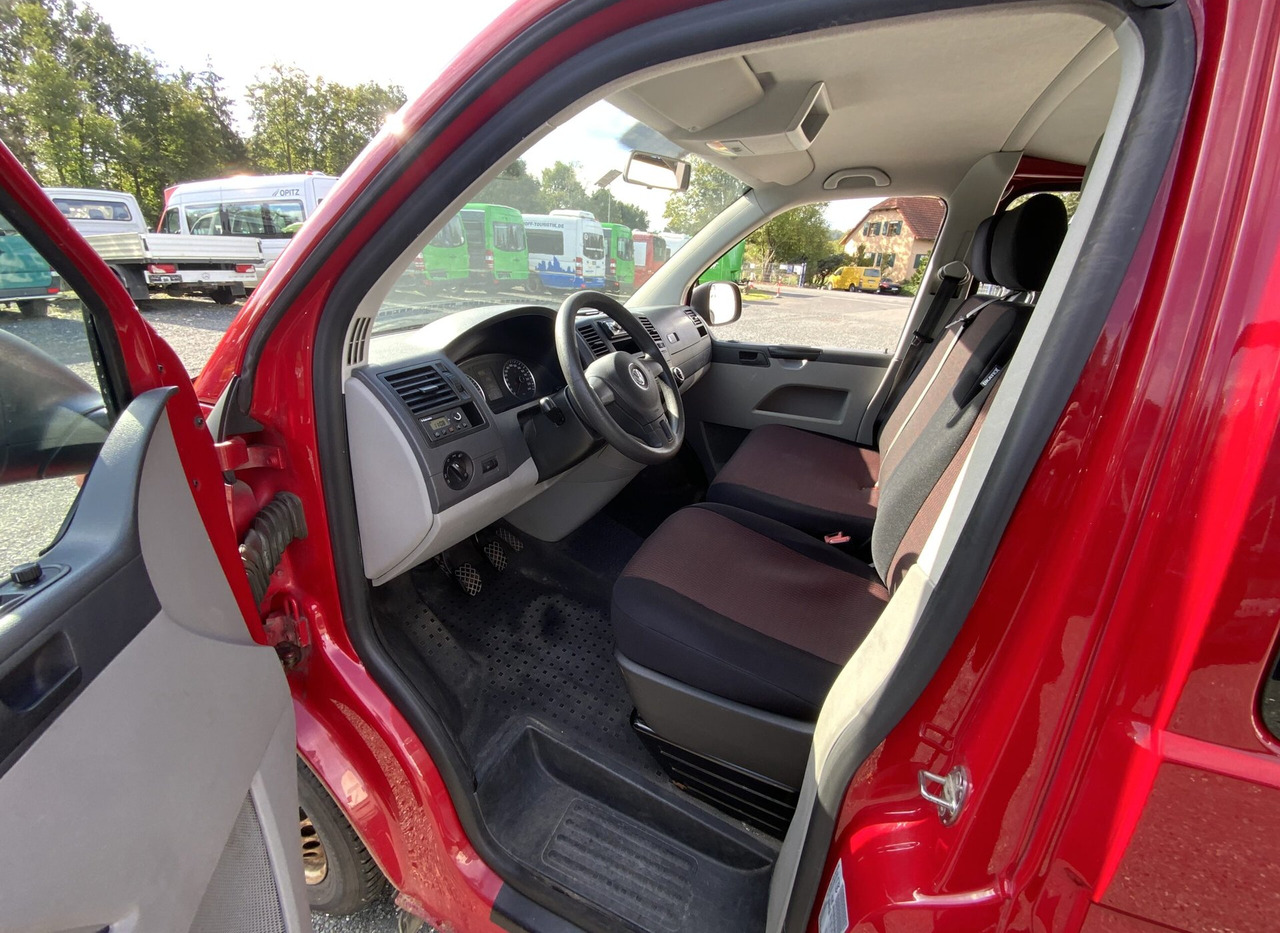 Микроавтобус, Пассажирский фургон Volkswagen T 5 1.9 TDI: фото 6 Микроавтобус, Пассажирский фургон Volkswagen T 5 1.9 TDI: фото 6