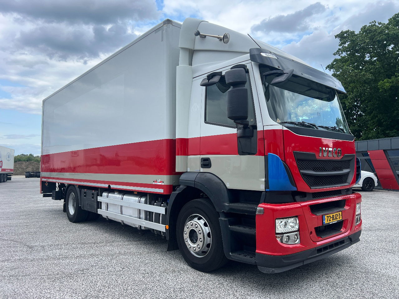 Iveco Stralis 310 AD, 19Ton, Euro 6 - Грузовик с закрытым кузовом: фото 2 Iveco Stralis 310 AD, 19Ton, Euro 6 - Грузовик с закрытым кузовом: фото 2