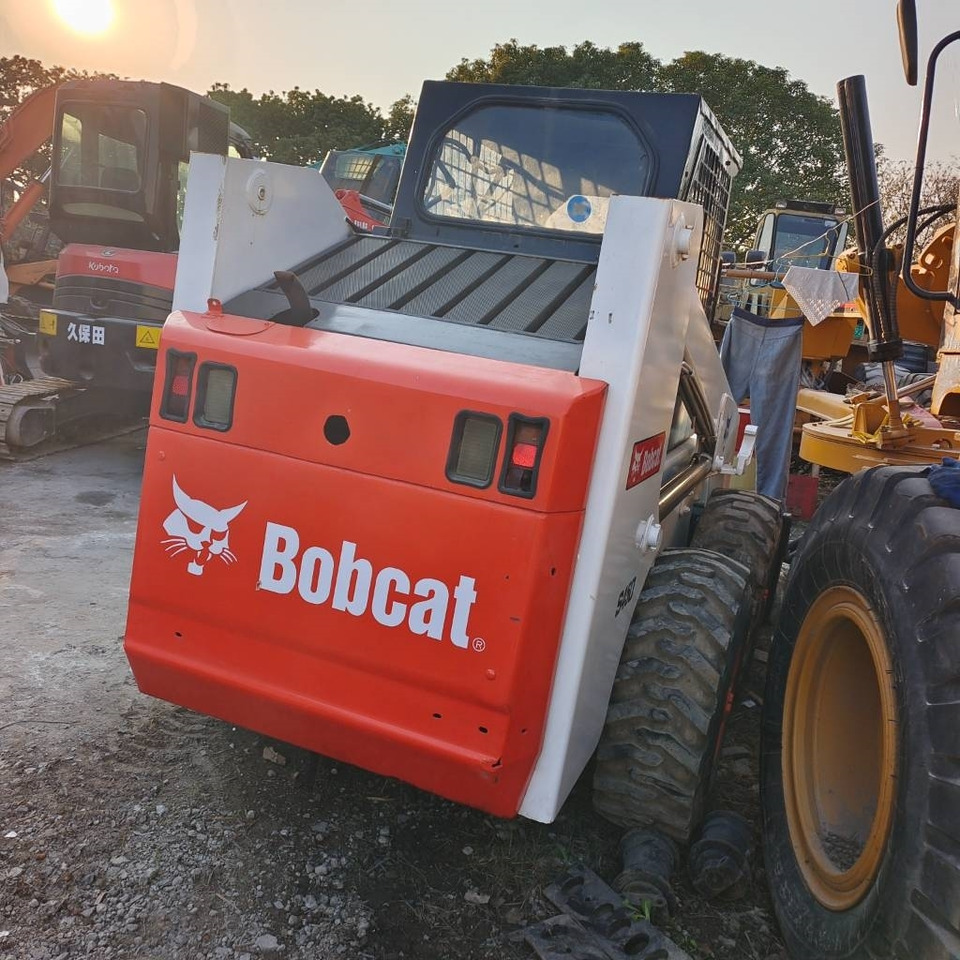 Bobcat S 450 - Мини-погрузчик с бортовым поворотом: фото 3 Bobcat S 450 - Мини-погрузчик с бортовым поворотом: фото 3