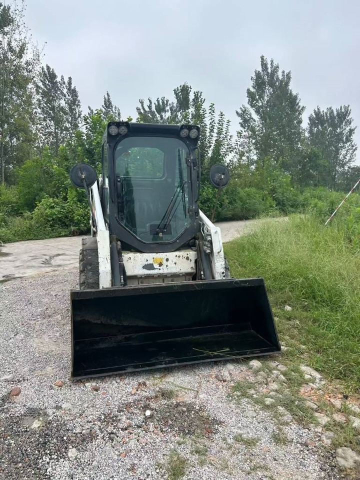 Мини-погрузчик с бортовым поворотом Bobcat S 450: фото 7 Мини-погрузчик с бортовым поворотом Bobcat S 450: фото 7