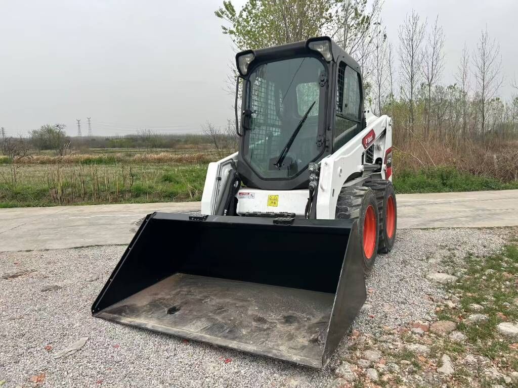 Bobcat S 450 - Мини-погрузчик с бортовым поворотом: фото 3 Bobcat S 450 - Мини-погрузчик с бортовым поворотом: фото 3