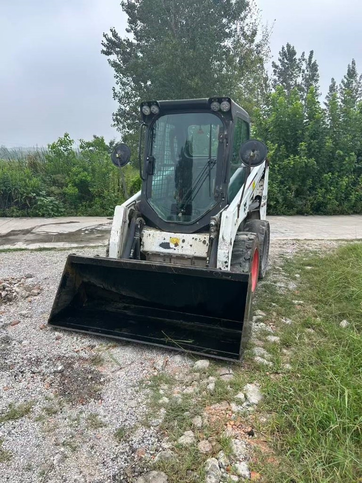 Мини-погрузчик с бортовым поворотом Bobcat S 450: фото 6 Мини-погрузчик с бортовым поворотом Bobcat S 450: фото 6