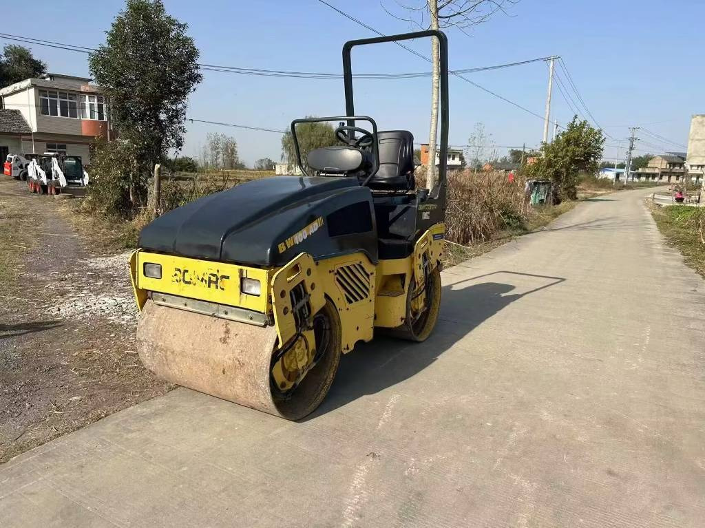 Bomag BW 100 AD - Дорожный каток: фото 4 Bomag BW 100 AD - Дорожный каток: фото 4