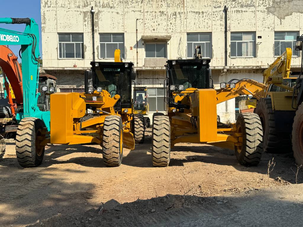 Грейдер CAT 140 K: фото 19