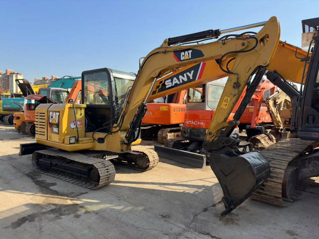 CAT 306E - Мини-экскаватор: фото 3 CAT 306E - Мини-экскаватор: фото 3
