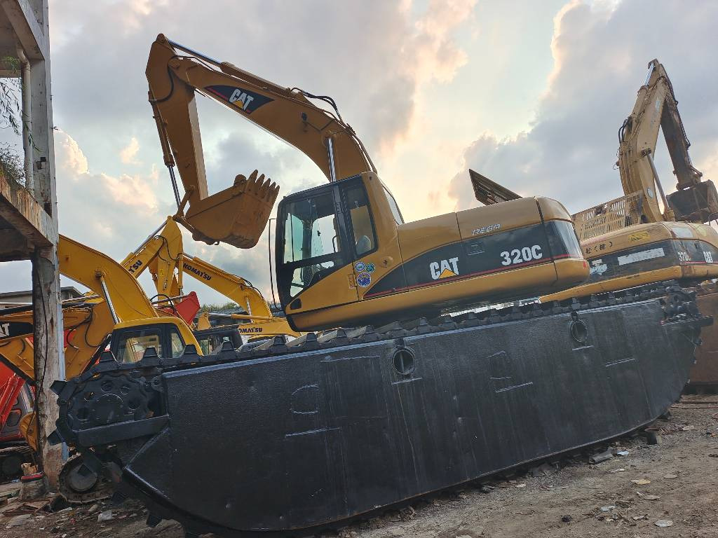 CAT 320 C - Водный экскаватор: фото 5 CAT 320 C - Водный экскаватор: фото 5